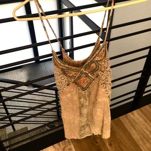 Stunning Summer Beige Tank with Gorgeous Embroidery Design Sz L Gimmicks by BKE